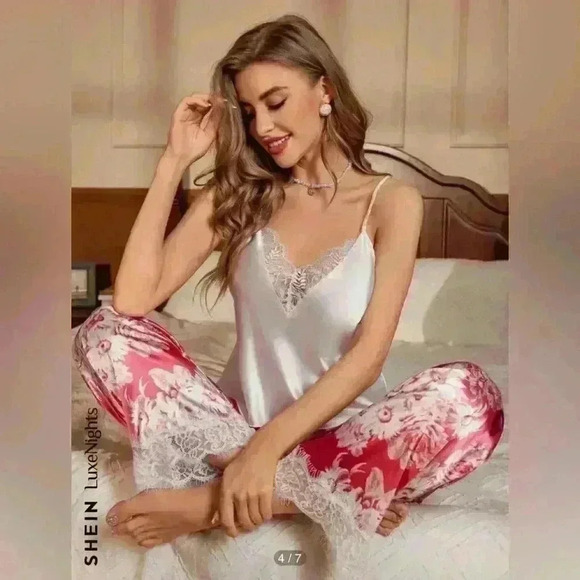 Shein LuxeNights Women's Floral Printed Lace Patchwork Pajama Set - Picture 4 of 7